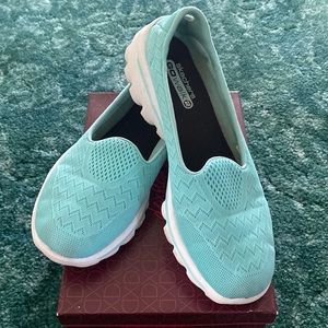 Skechers Go Walk 2